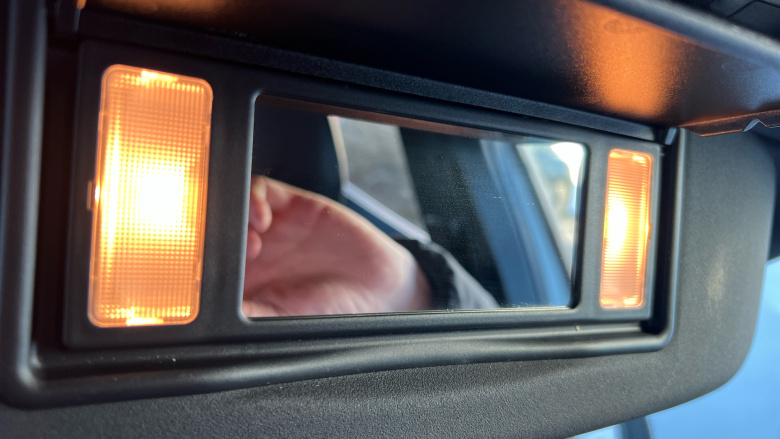 Volvo V40 T2 [122] R DESIGN Pro 5dr Geartronic Petrol Hatchback